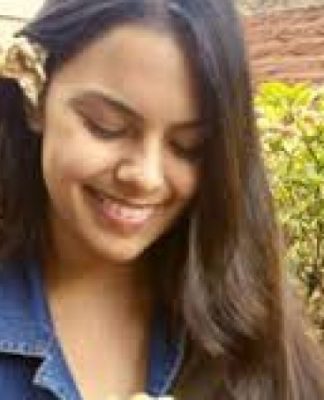 Siempre según lo informado por el parte policial, el oficial disparó al que lo apuntaba mientras el otro sospechosos sustraía el equipo de comunicaciones de otro efectivo, en un acto de destreza pocas veces vista.