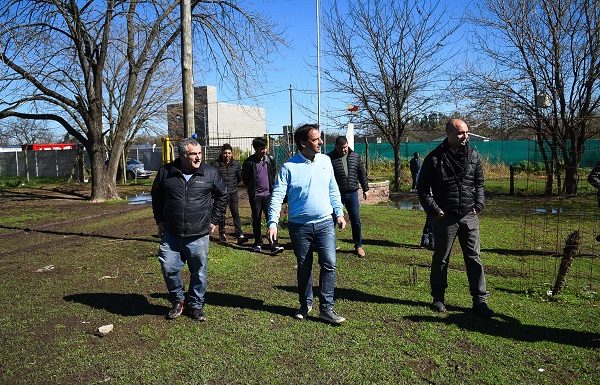 Ariel Sujarchuk supervisó las obras de mejora de la granja de APANNE en Loma Verde