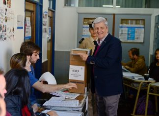 Luis Andreotti votó en Victoria: “Debemos ir hacia la boleta única”