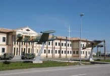 Otra amenaza de bomba contra Vidal: esta vez en la base área de Morón donde vive