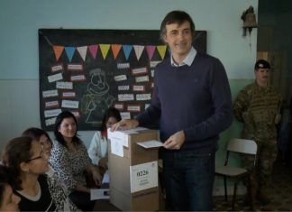 Esteban Bullrich dijo que el escrutinio “será lento” y pidió “paciencia” con los resultados