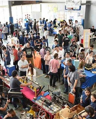 500 vecinos visitaron la primera Exposición de Escuelas Técnicas en Malvinas Argentinas