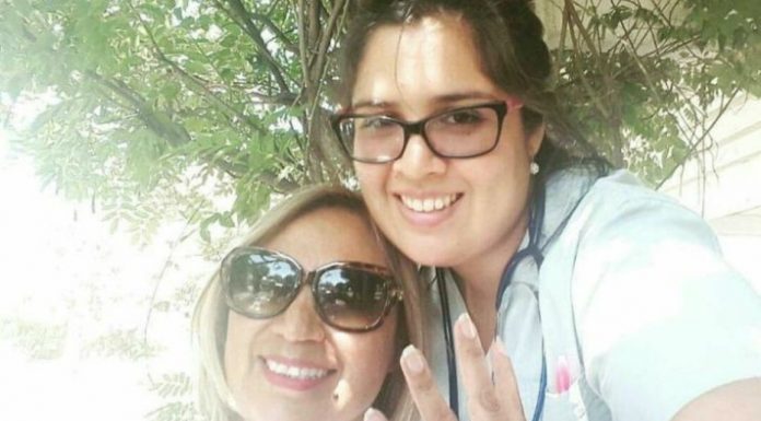 Le robaron el celular en el tren, cayó al andén y está internada en grave estado