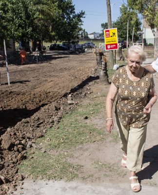 Morón: comenzó la obra para pavimentar la calle Lambaré