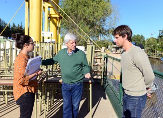 San Fernando envió mobiliario escolar nuevo para las escuelas del Delta