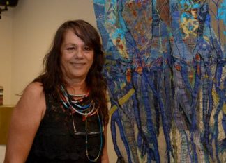 Pat Muller expone su arte textil en San Isidro