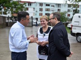 Valenzuela y Finocchiaro anunciaron obras en el Barrio Ejército de Los Andes