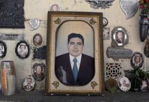 Una muestra sobre los aspectos íntimos de los cementerios en el HCD de San Isidro