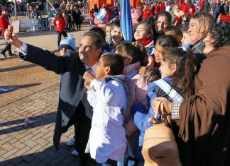 Tagliaferro en la Promesa a la Bandera de más de 3.500 chicos de Morón