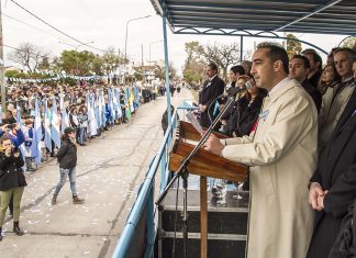 Tagliaferro compartió los festejos por el Día de la Independencia junto a cientos de vecinos