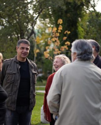 Jorge Macri compartió un desayuno en el Centro de Jubilados de la Estación Florida