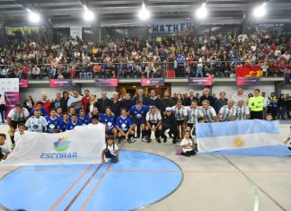 En Garín, miles de vecinos disfrutaron de la fiesta inauguración del primer microestadio de Escobar