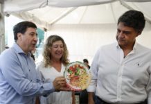 Daniel Arroyo y Jorge Macri supervisaron la entrega de tarjetas AlimentAR en Vicente López