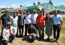 Kicillof se reunió con trabajadores de la economía popular en un Centro de Acopio de La Plata