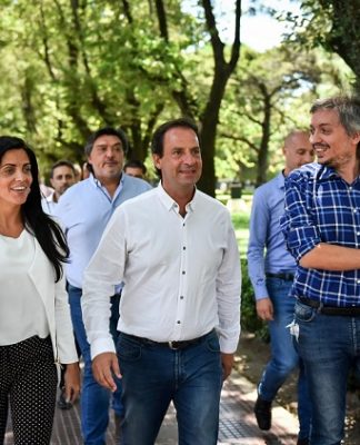 Ariel Sujarchuk, Máximo Kirchner y Luana Volnovich recorrieron Escobar