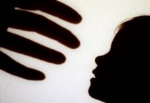 Mujer detenida por prostituir a su hija de 9 años