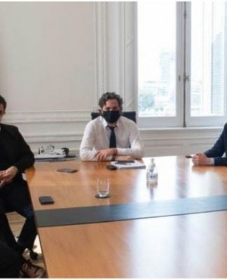 Santiago Cafiero recibió en la Casa Rosada a Jorge Macri, Diego Valenzuela y Julio Garro