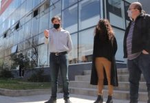 Morón: el intendente visitó al equipo de teleseguimiento a geriátricos