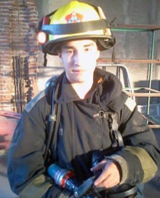 Escobar: se recupera el bombero herido en el incendio del Paraná