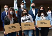 Merlo: alumnos recibieron sus netbooks