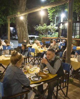 San Isidro: gran convocatoria en el ‘Bocas Abiertas’ take away plus en el Bajo