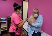 Tigre: el intendente se aplicó la vacuna rusa contra el COVID-19