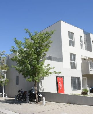 Morón: continúan con la entrega de viviendas del Procrear de Castelar a sus nuevos dueños
