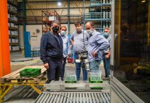 Julio Garro y Jorge Macri visitaron una fábrica local y destacaron la importancia de hacer crecer la Provincia