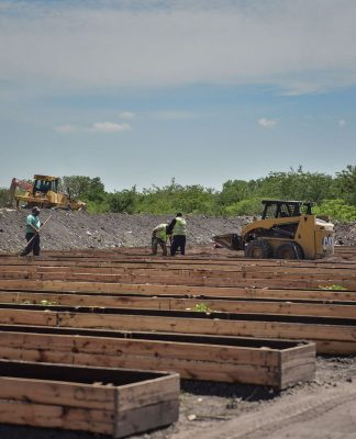 Escobar: Verónica Sabena recorrió obras en Maquinista Savio y futuras oficinas administrativas en Maschwitz