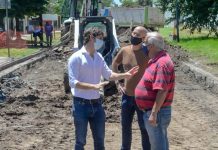 San Fernando: el intendente supervisó la obra de repavimentación de la calle Carlos Casares