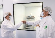 Alberto Fernández visitó el laboratorio mexicano que produce, junto a otro argentino, la vacuna de Oxford-AstraZeneca