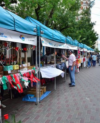 Escobar: por el Día de los Enamorados, el Municipio relanza la campaña #CompráEnEscobar