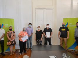 San Fernando: Andreotti entregó subsidios a bibliotecas, teatros y centros culturales