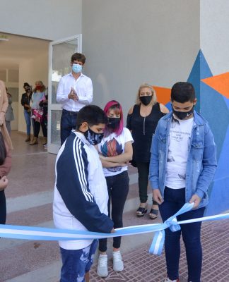 San Fernando: Andreotti inauguró una renovada Secundaria N°1 en el Barrio Infico