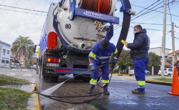 Vicente López: la limpieza de sumideros en Villa Martelli continúa