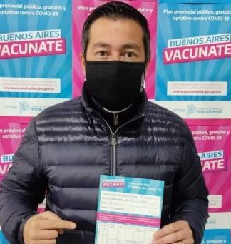 Malvinas Argentinas: Leo Nardini recibió su primera dosis de la vacuna contra el Covid-19