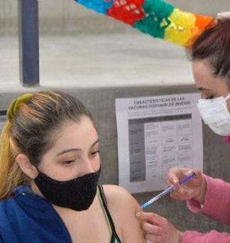Comenzó en San Fernando la vacunación para jóvenes de 12 a 18 años con factores de riesgo