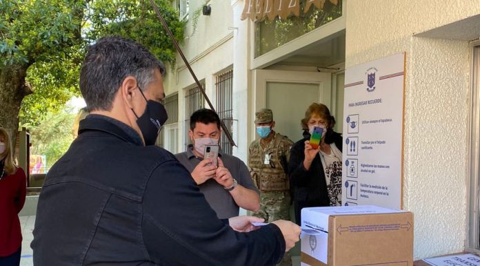Jorge Macri votó en el colegio San Nicolás: “Es un grave problema que sigamos votando con este sistema viejo”