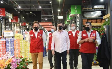 Easy celebró la apertura de su nuevo local en Unicenter