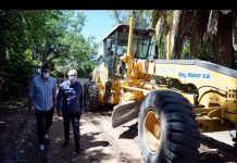 Julio Zamora monitoreó el avance de obras de asfalto en el barrio La Bota de Benavídez