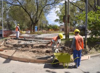 Avanza la puesta en valor de la Plaza 25 de Mayo en Villa Bonich