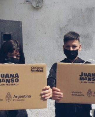 Morón: el Gobierno local entregó nuevas netbooks Conectar Igualdad