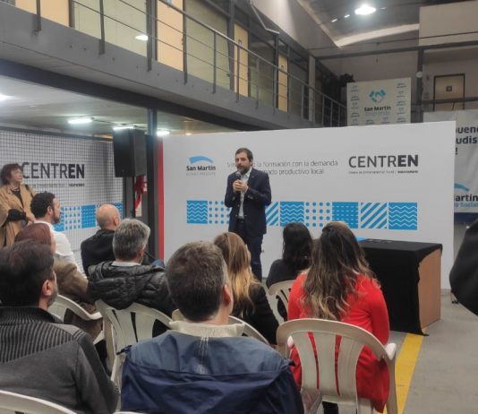 San Martín: Moreira inauguró el primer Centro de Entrenamiento Textil