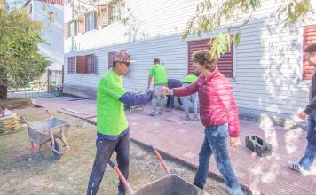 Juan Andreotti visitó la obra de renovación de Carlos Casares, una de las calles más transitadas