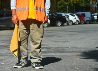 El Municipio intensifica operativos contra los cuidacoches en el Bajo de San Isidro