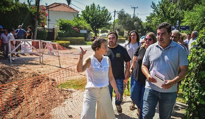La Municipalidad avanza con la pavimentación de la calle Centenario en Garín y con la construcción de un nuevo Centro Comunitario en Belén de Escobar