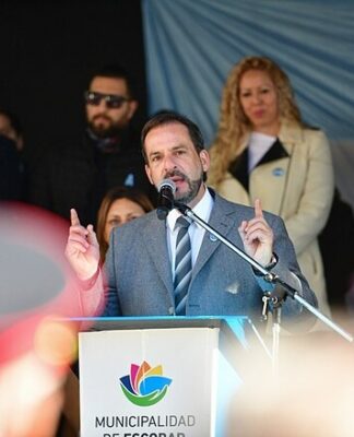 Miles de escobarenses disfrutaron del festejo patrio organizado por la Municipalidad para celebrar el 25 de Mayo