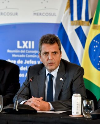 Con eje en el uso de monedas locales en el comercio del bloque, Massa preside la Reunión de Ministros de Economía y Presidentes de Bancos Centrales