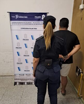 Candidato a Intendente de Javier Milei fue aprehendido y excluido de su hogar tras hallarse en posesión de armas de fuego