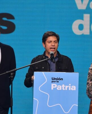 Kicillof celebró el triunfo y pidió a los bonaerenses “defender los derechos que peligran”